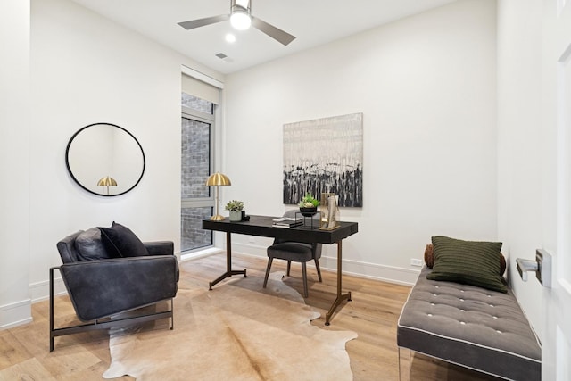 3951 N Wayne Ave Unit 404, Chicago, IL 60613 - office space featuring visible vents, baseboards, light wood finished floors, and ceiling fan