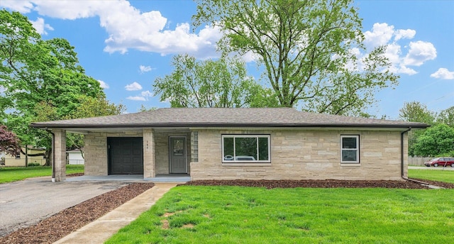 ranch-style house with roof with shingles, aphalt driveway, a garage, stone siding, and a front yard