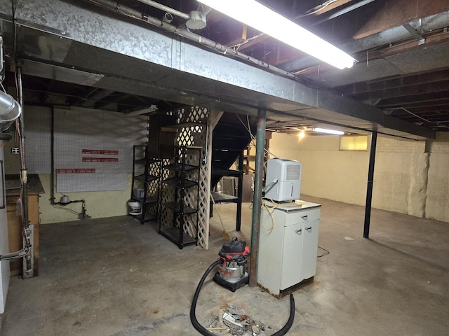40 166th Pl, Calumet City, IL 60409 - view of unfinished below grade area