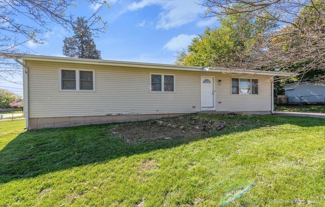 view of front of house with a front yard