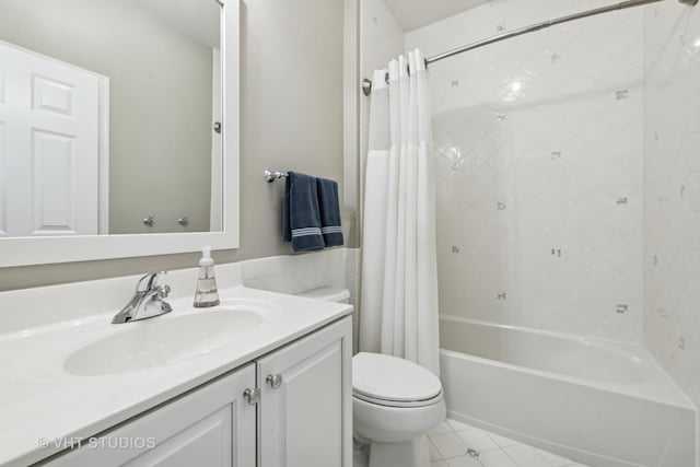 6 Shenandoah Cir S, Barrington, IL 60010 - full bathroom featuring tile patterned floors, shower / bath combination with curtain, toilet, and vanity