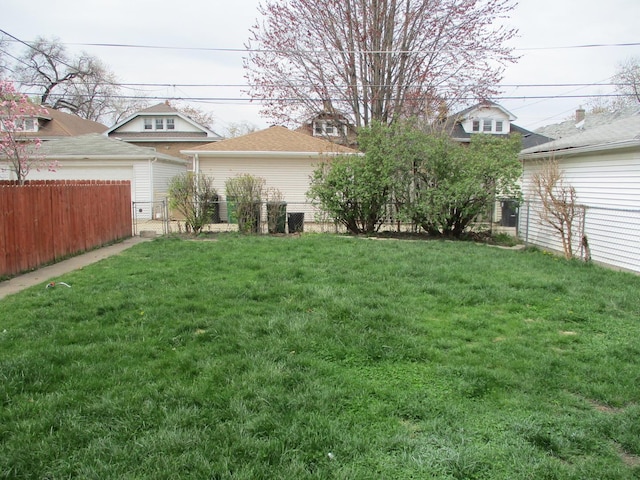 view of yard featuring fence