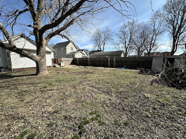 view of yard featuring fence
