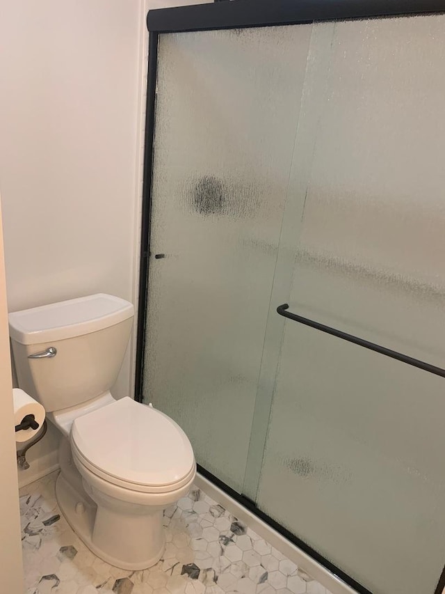 1613 Jones St, Joliet, IL 60435 - full bath with toilet and a stall shower