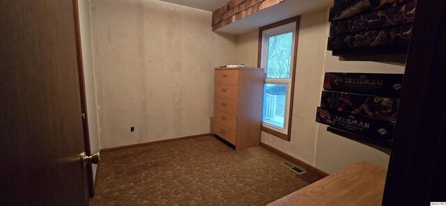 508 N Fayette, Carthage, IL 62321 - unfurnished bedroom featuring carpet flooring and baseboards
