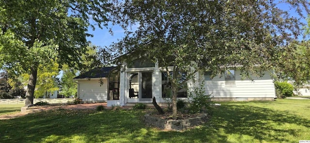508 N Fayette, Carthage, IL 62321 - obstructed view of property with a front yard