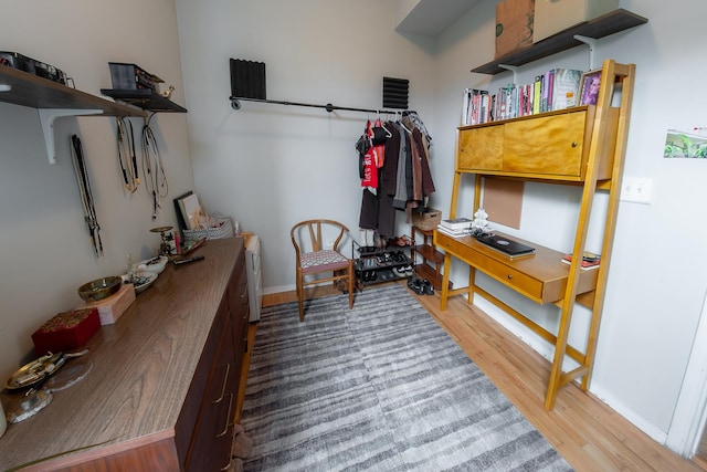 1304 N Campbell Ave, Chicago, IL 60622 - office space featuring baseboards and wood finished floors