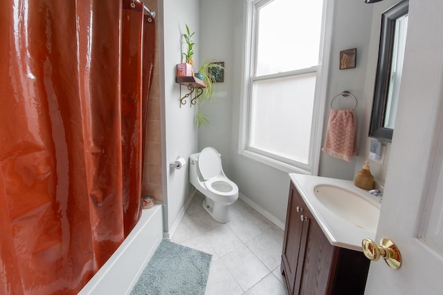 1304 N Campbell Ave, Chicago, IL 60622 - full bathroom with tile patterned flooring, vanity, shower / bath combination with curtain, toilet, and baseboards