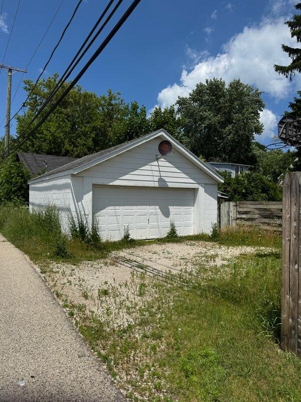 832 Fulton Ave, Winthrop Harbor, IL 60096 - view of detached garage