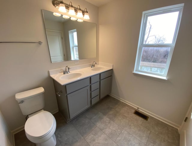 32004 Savannah Dr, Lakemoor, IL 60051 - bathroom featuring toilet and double vanity