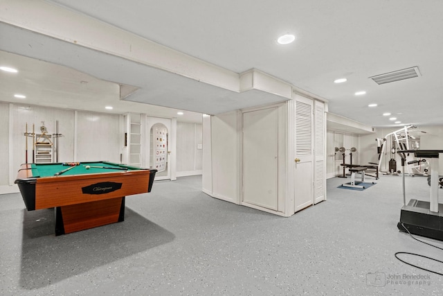 recreation room featuring recessed lighting, visible vents, speckled floor, and billiards