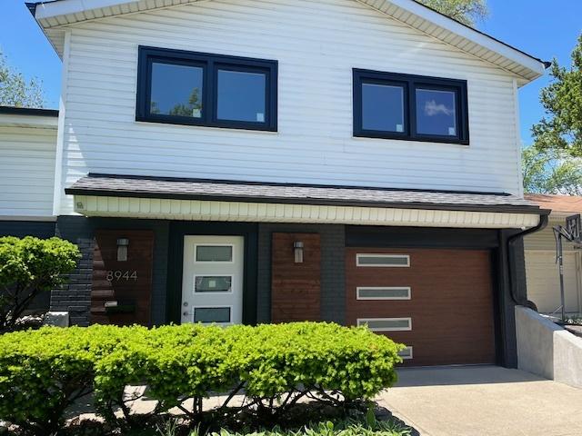 8944 S Maple Ln, Hickory Hills, IL 60457 - photo 2