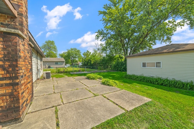 17433 Appletree Dr, Hazel Crest, IL 60429 - view of yard with a patio