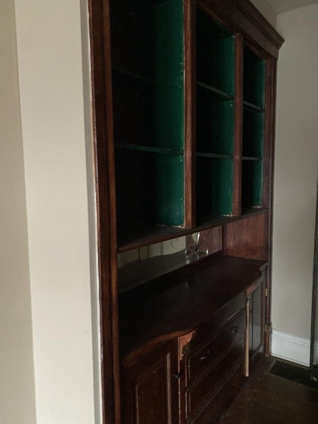 interior details with baseboards