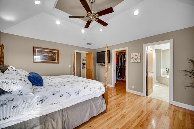 934 Robertson Rd, South Elgin, IL 60177 - bedroom with a spacious closet, light wood-style floors, baseboards, recessed lighting, and a closet