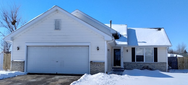 614 Bayfield Rd, Rockton, IL 61072 - photo 1