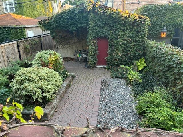 1957 W Schiller St, Chicago, IL 60622 - view of yard