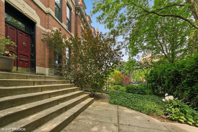 1957 W Schiller St, Chicago, IL 60622 - exterior space