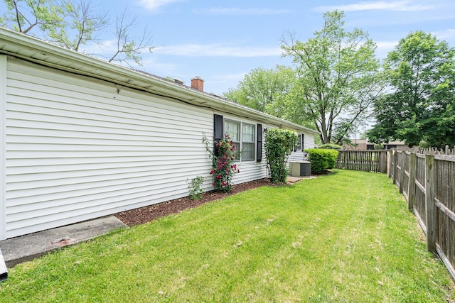 2201 W Acres Rd, Joliet, IL 60435 - view of yard featuring central AC
