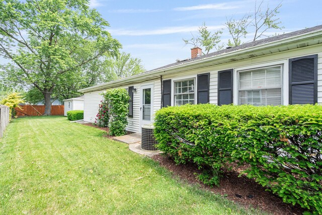 2201 W Acres Rd, Joliet, IL 60435 - view of yard