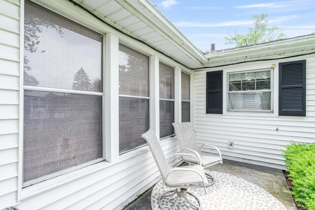 2201 W Acres Rd, Joliet, IL 60435 - view of patio