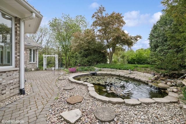 208 Carriage Hill Cir, Libertyville, IL 60048 - photo 30