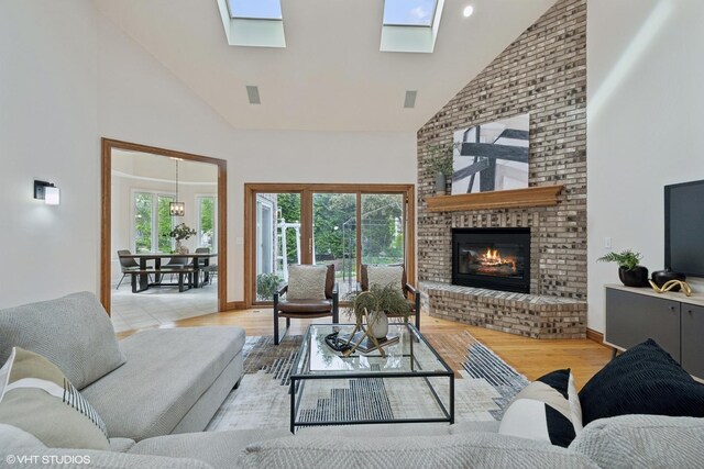 208 Carriage Hill Cir, Libertyville, IL 60048 - photo 4