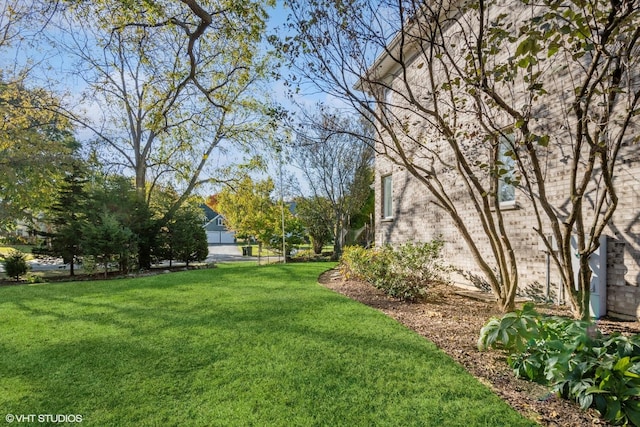 208 Carriage Hill Cir, Libertyville, IL 60048 - photo 35