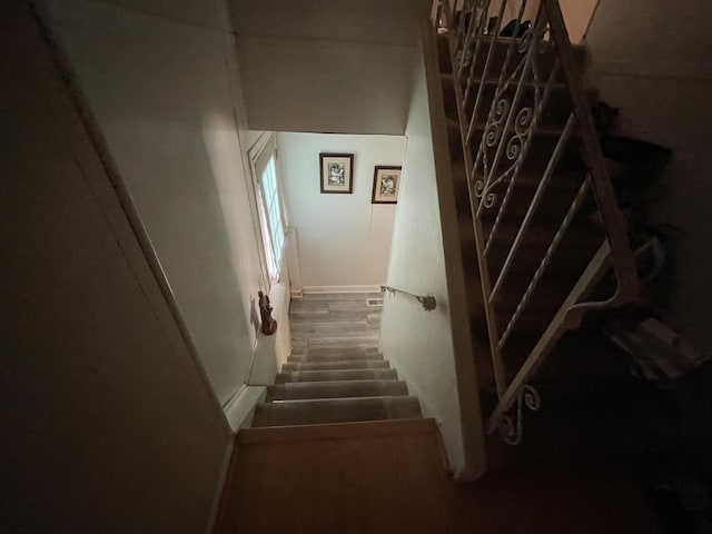221 Heine Ave, Elgin, IL 60123 - view of stairs