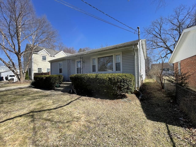 221 Heine Ave, Elgin, IL 60123 - split level home with fence