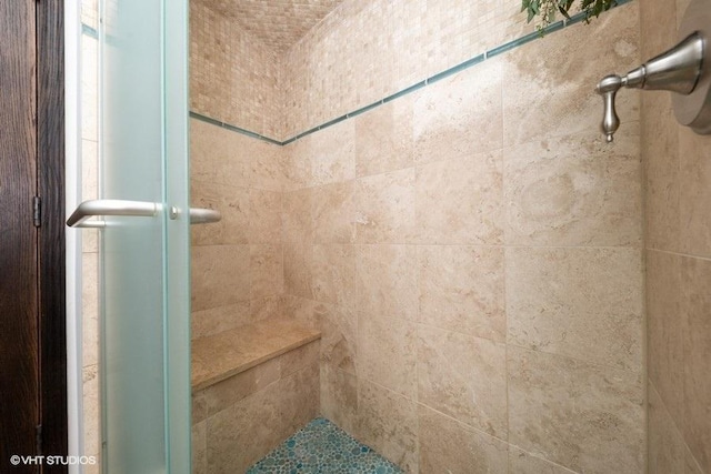 307 Anne Ct, Prospect Heights, IL 60070 - bathroom with a stall shower