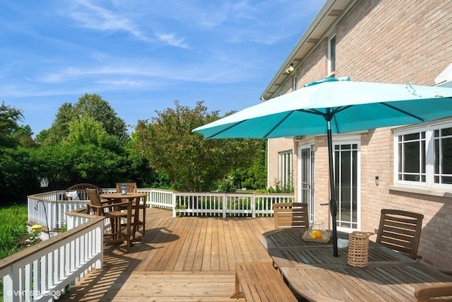 307 Anne Ct, Prospect Heights, IL 60070 - deck with outdoor dining area