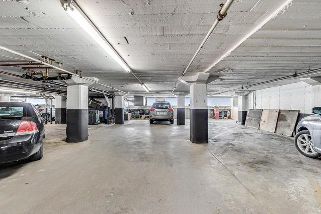 110 N Peoria St Unit 205, Chicago, IL 60607 - view of garage
