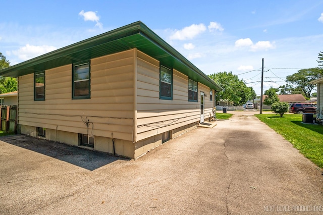 960 Assell Ave, Aurora, IL 60505 - photo 21