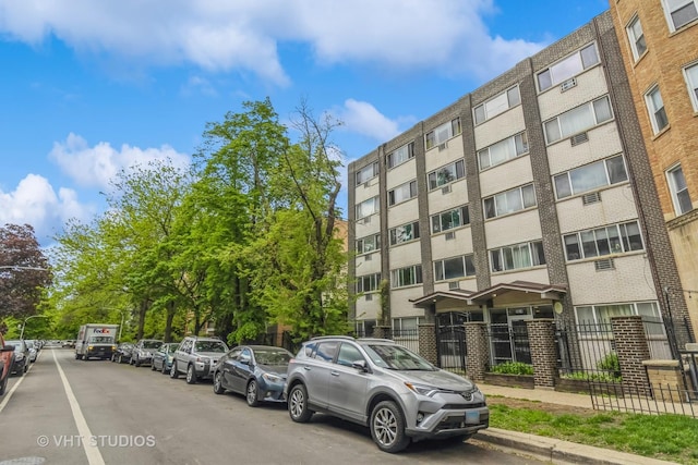 5854 N Kenmore Ave Unit 2B, Chicago, IL 60660 - view of apartment building / complex