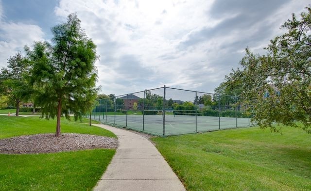 850 Wellington Ave Unit 304, Elk Grove Village, IL 60007 - photo 16