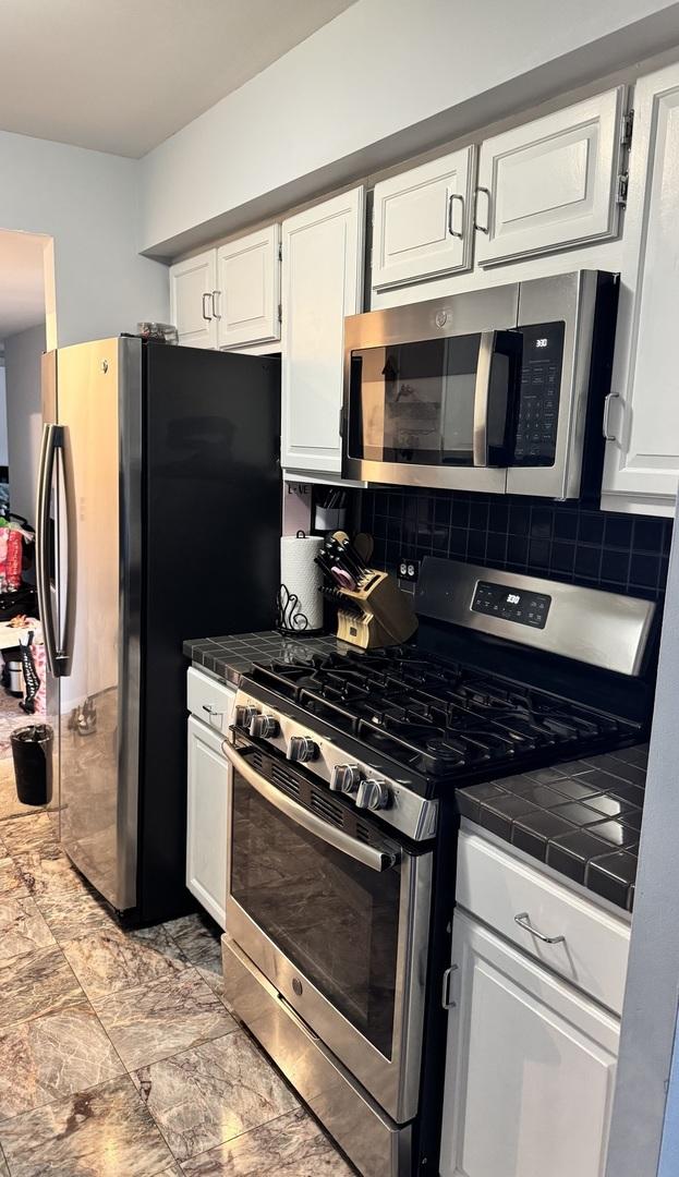 850 Wellington Ave Unit 304, Elk Grove Village, IL 60007 - photo 3