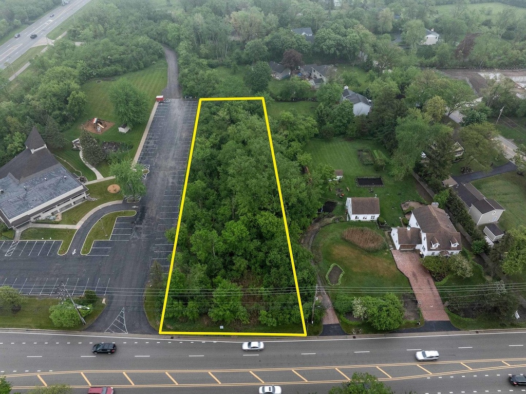254 S St Marys Rd, Green Oaks, IL 60048