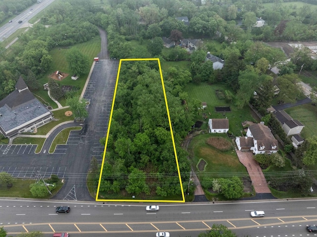 254 S St Marys Rd, Green Oaks, IL 60048