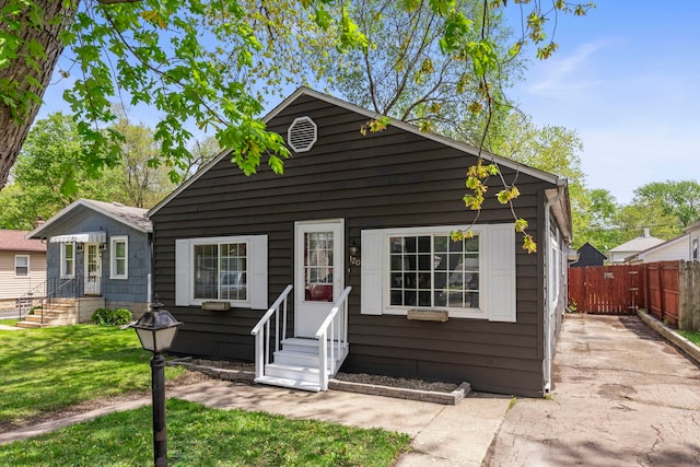 120 Anderson Ave, Joliet, IL 60433 - view of front of home with entry steps