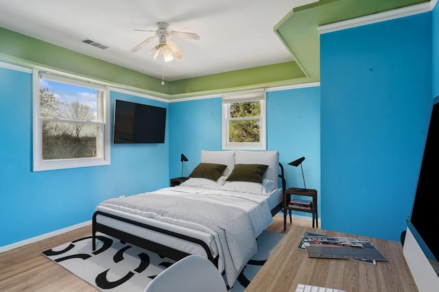 1019 Rockland Rd, Lake Bluff, IL 60044 - bedroom featuring wood finished floors and a ceiling fan
