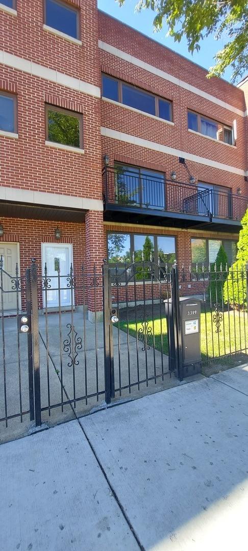 3319 W Jackson Blvd, Chicago, IL 60624 - photo 1