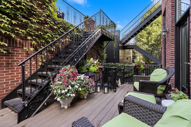 deck with stairs