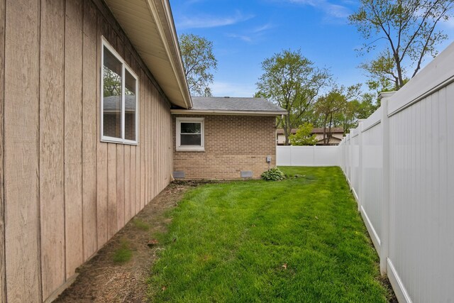 769 Bonita Ave, Elk Grove Village, IL 60007 - view of yard
