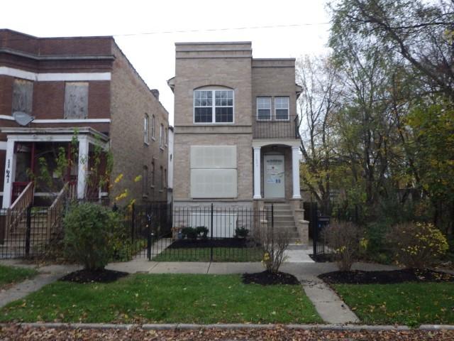 11645 S Yale Ave, Chicago, IL 60628 - photo 1