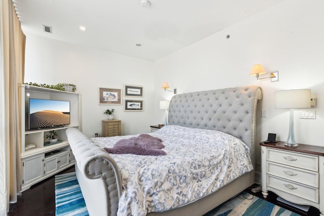 844 W Webster Ave, Chicago, IL 60614 - bedroom with visible vents and recessed lighting