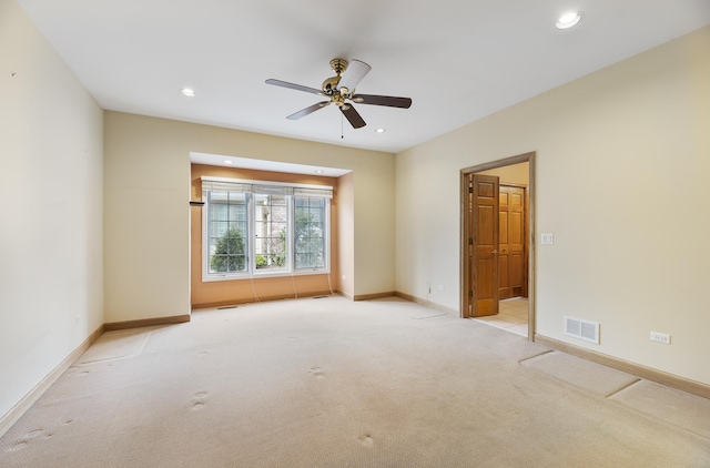 4517 S Seminole Dr, Glenview, IL 60026 - unfurnished room with carpet floors, recessed lighting, baseboards, and visible vents