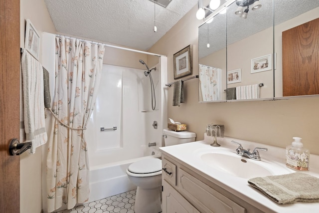 full bathroom with shower / tub combo, toilet, vanity, and a textured ceiling