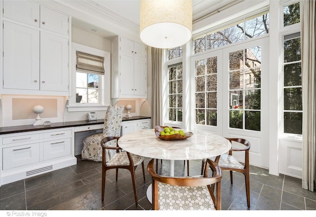 1853 N Burling St, Chicago, IL 60614 - dining area featuring ornamental molding
