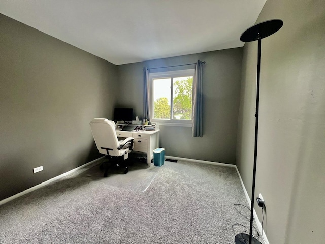 2S605 Continental Dr, Warrenville, IL 60555 - office with carpet floors and baseboards